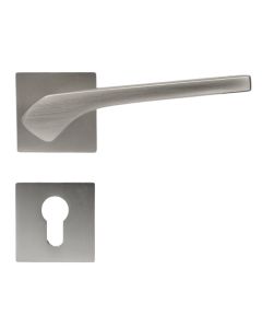 Door handle with square roses, for cylinder